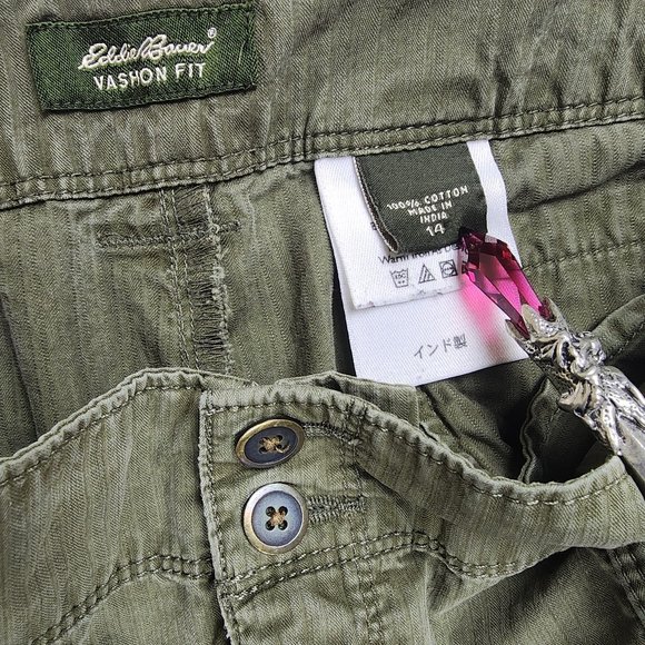 Size 14 Eddie Bauer 100% Cotton Vashon Fit Cargo Capri in Olive Green - Picture 3 of 13